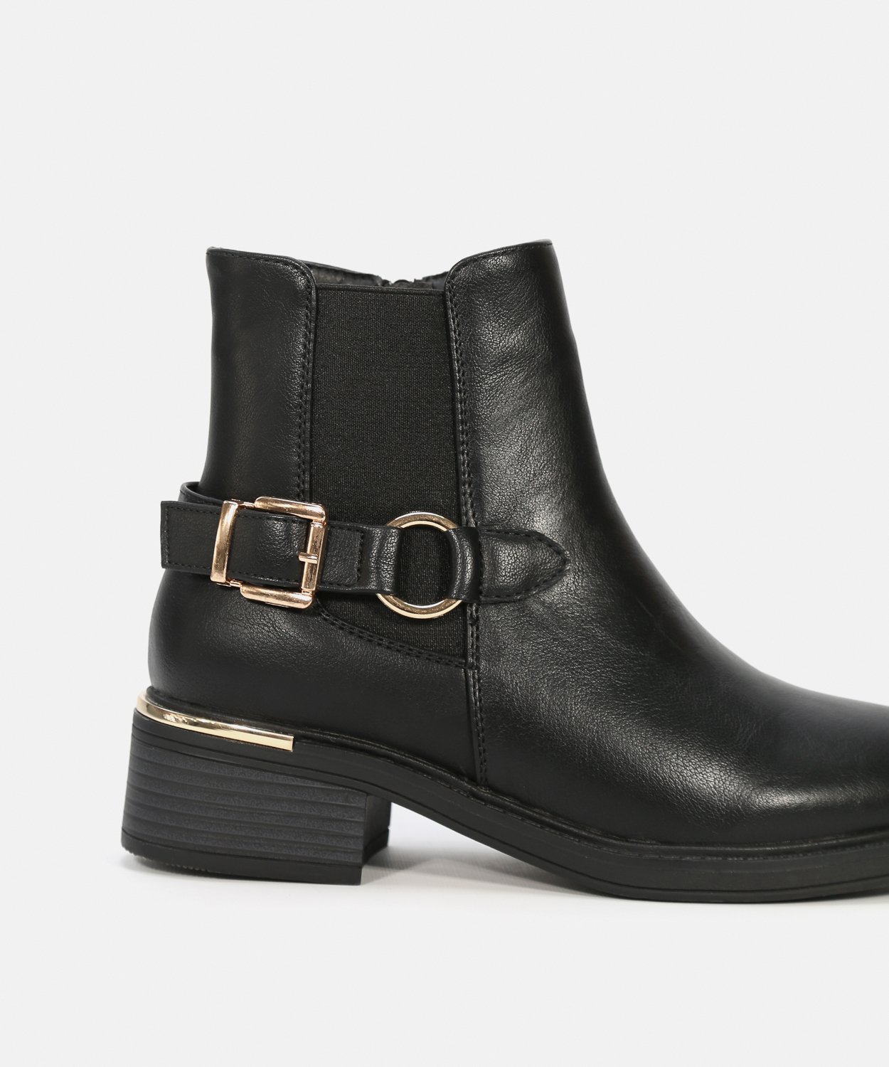 Botines planos detalles  image number null